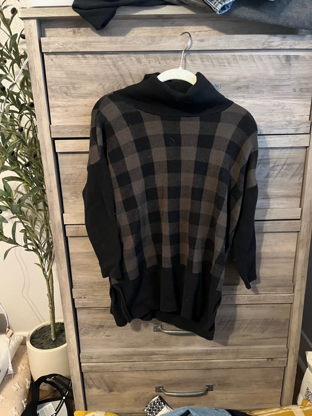 LOFT Black Ribbed Sweater - Outlet